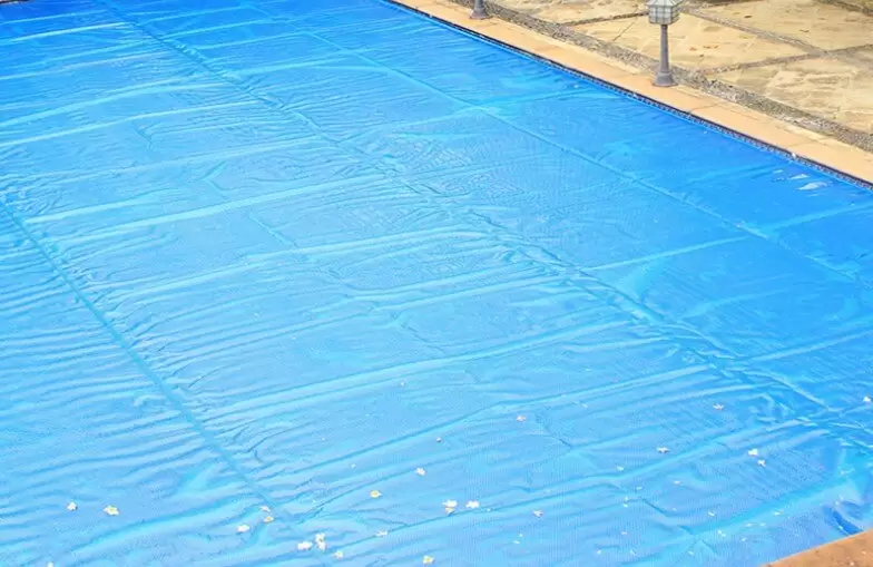 Solar Pool Covers: Everything You Need to Know 1